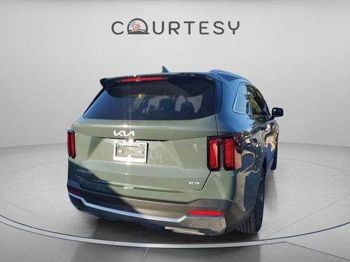 2026 Kia Sorento Hybrid EX