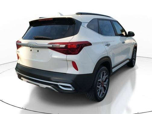 2022 Kia Seltos SX