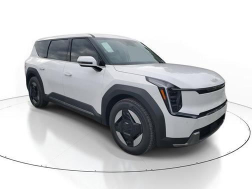 2026 Kia EV9 Light Long Range