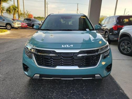 Blue 2025 Kia Seltos EX