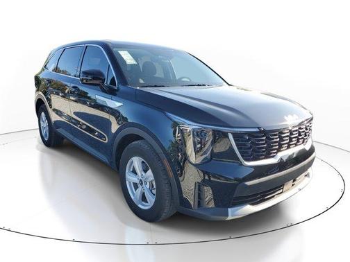 2025 Kia Sorento LX