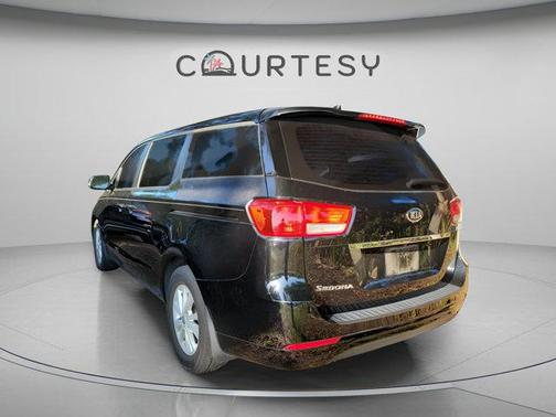 Aurora Black Pearl 2016 Kia Sedona L