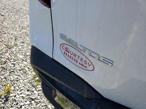 2025 Kia Seltos EX