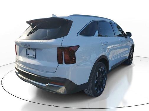 2025 Kia Sorento EX