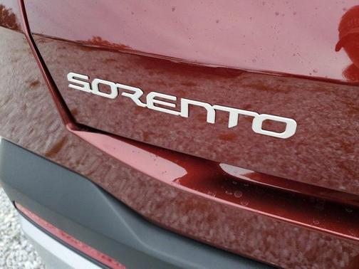2025 Kia Sorento LX