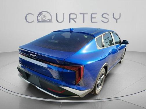 Deep Sea Blue 2027 Kia K4