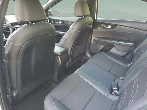 Snow White Pearl 2024 Kia Forte GT-Line
