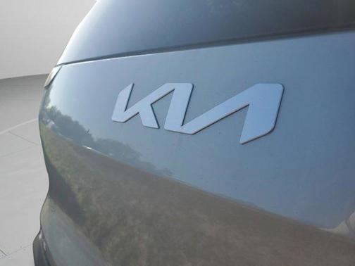 2026 Kia EV9 Light Long Range