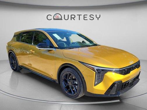 Sparkling 2026 Kia K4 GT-LINE