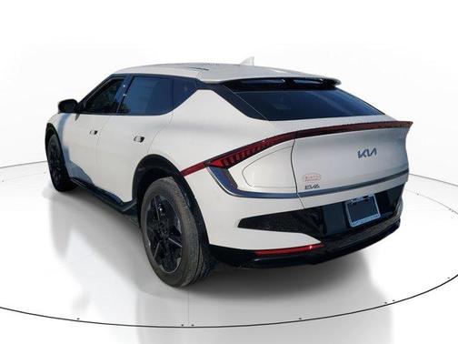 2025 Kia EV6 Wind