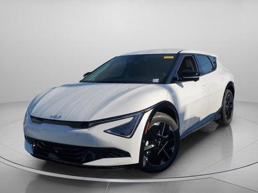 2025 Kia EV6 Wind