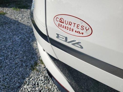 2025 Kia EV6 Wind