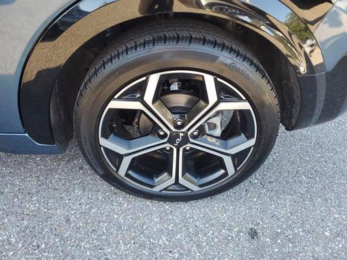 2023 Kia Niro Plug-In Hybrid SX Touring