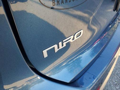 2023 Kia Niro Plug-In Hybrid SX Touring