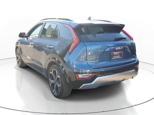 2023 Kia Niro Plug-In Hybrid SX Touring