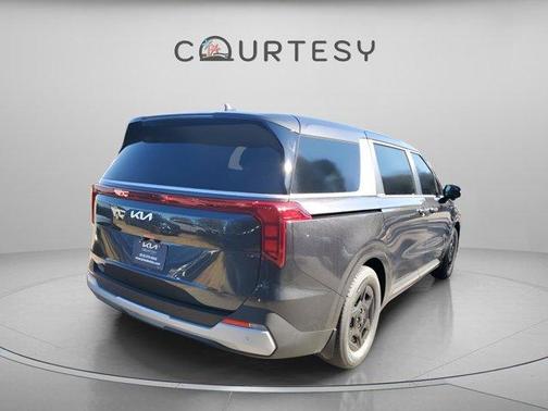 2026 Kia Carnival LXS