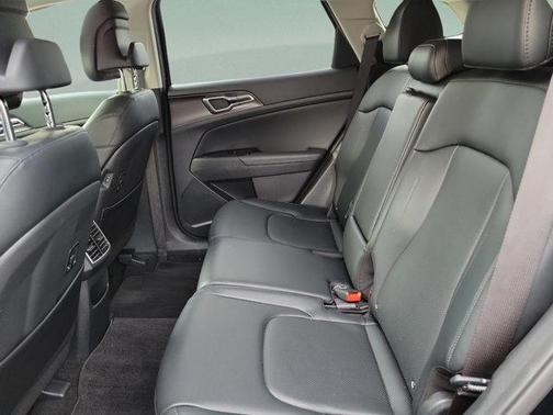 Ebony Black 2025 Kia Sportage EX