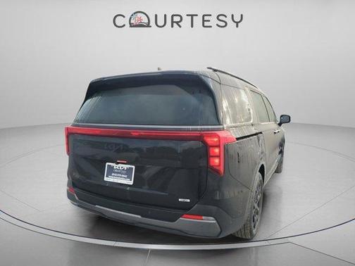 2026 Kia Carnival Hybrid SX