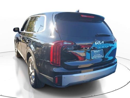 2023 Kia Telluride LX