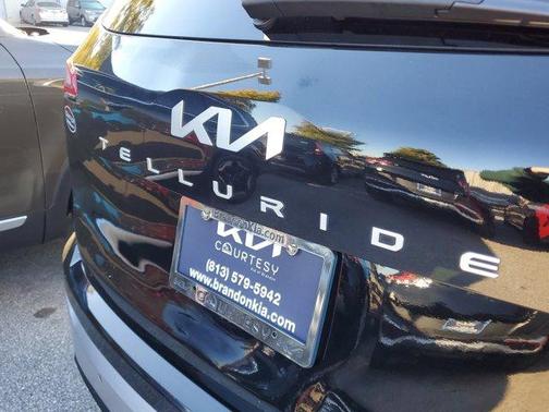 2023 Kia Telluride LX