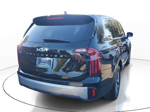 2023 Kia Telluride LX