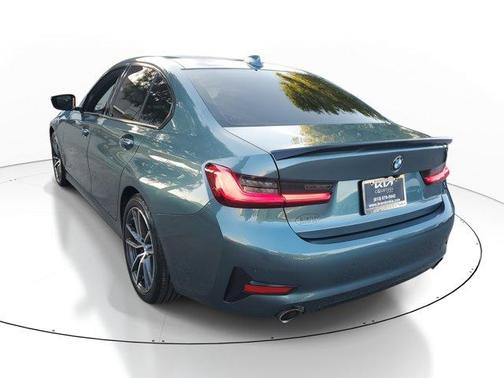 2021 BMW 330 i
