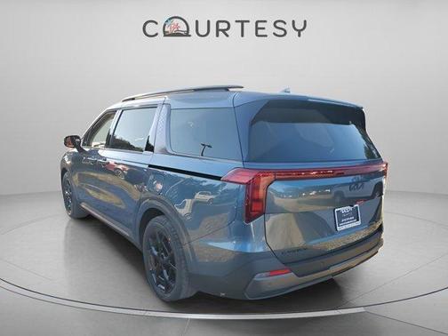 2026 Kia Carnival SX