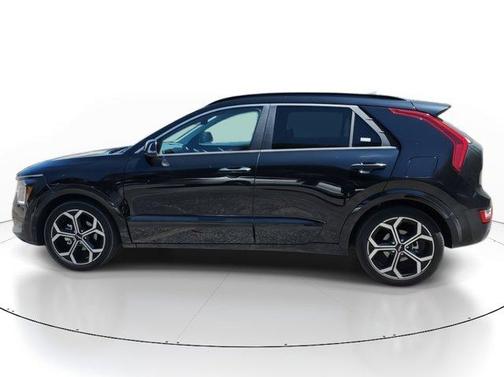 2024 Kia Niro SX Touring
