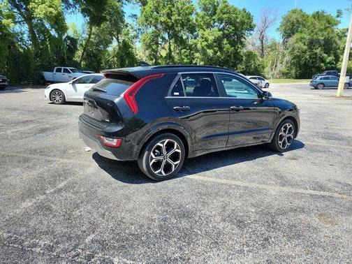 2024 Kia Niro SX Touring