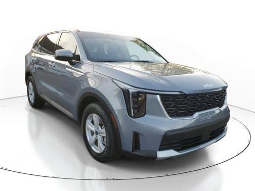 2025 Kia Sorento LX