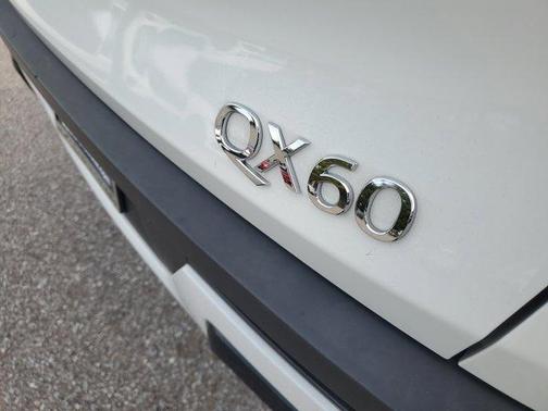 2024 INFINITI QX60 Pure