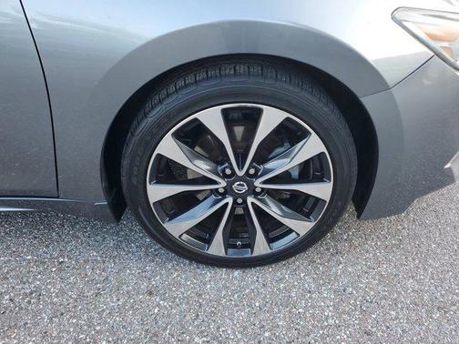 2016 Nissan Maxima 3.5 SR