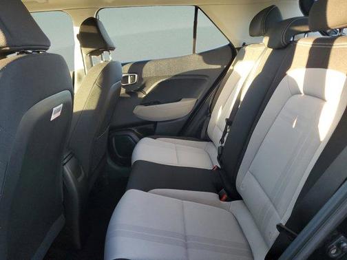 2022 Hyundai VENUE SEL