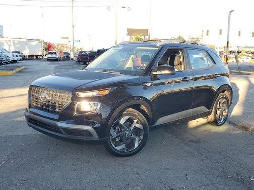 2022 Hyundai VENUE SEL