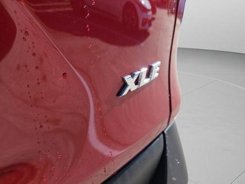 Pearl 2023 Toyota RAV4 XLE