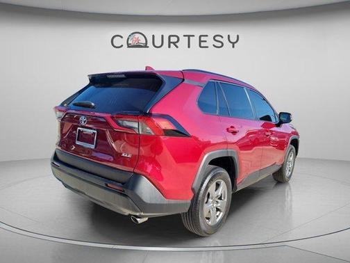 Pearl 2023 Toyota RAV4 XLE