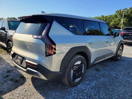 Ivory Silver 2026 Kia EV9 Light Long Range