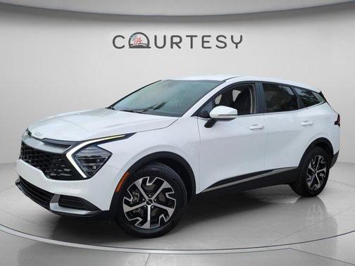 Glacial White Pearl 2025 Kia Sportage EX