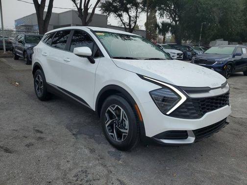 2025 Kia Sportage LX