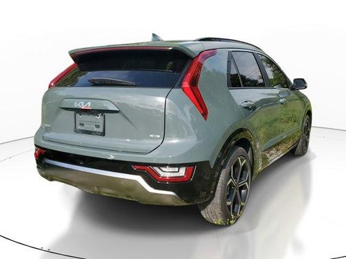 2025 Kia Niro SX Touring