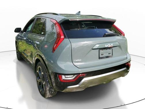 2025 Kia Niro SX Touring