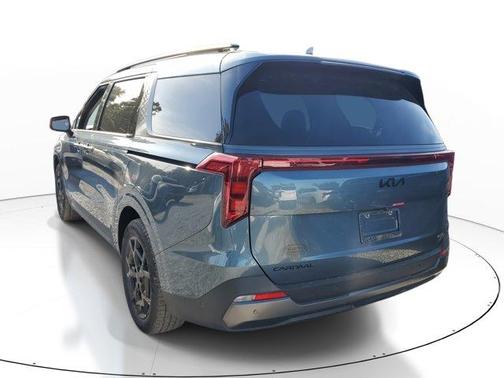 2025 Kia Carnival Hybrid SX