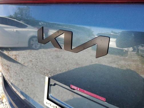 2025 Kia Carnival Hybrid SX
