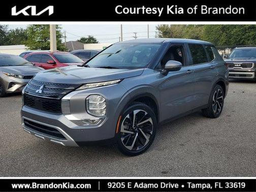 2022 Mitsubishi Outlander SE