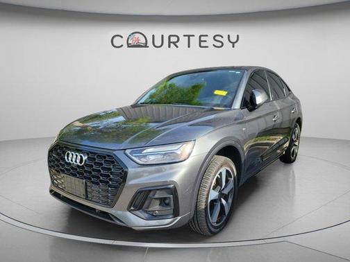 Daytona Gray Pearl Effect 2022 Audi Q5 45 S line Premium Plus