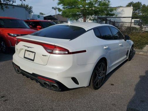 2022 Kia Stinger GT1
