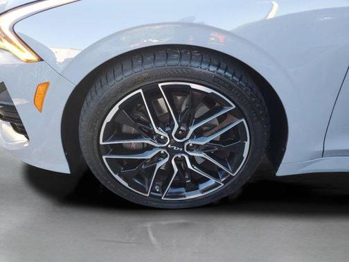 2022 Kia K5 GT