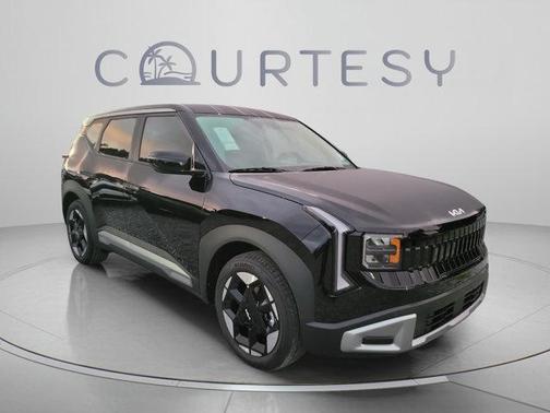 Aurora Black Pearl 2027 Kia Seltos EX