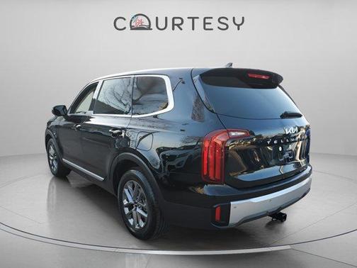 2023 Kia Telluride LX