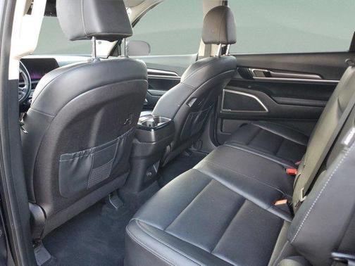 2023 Kia Telluride LX